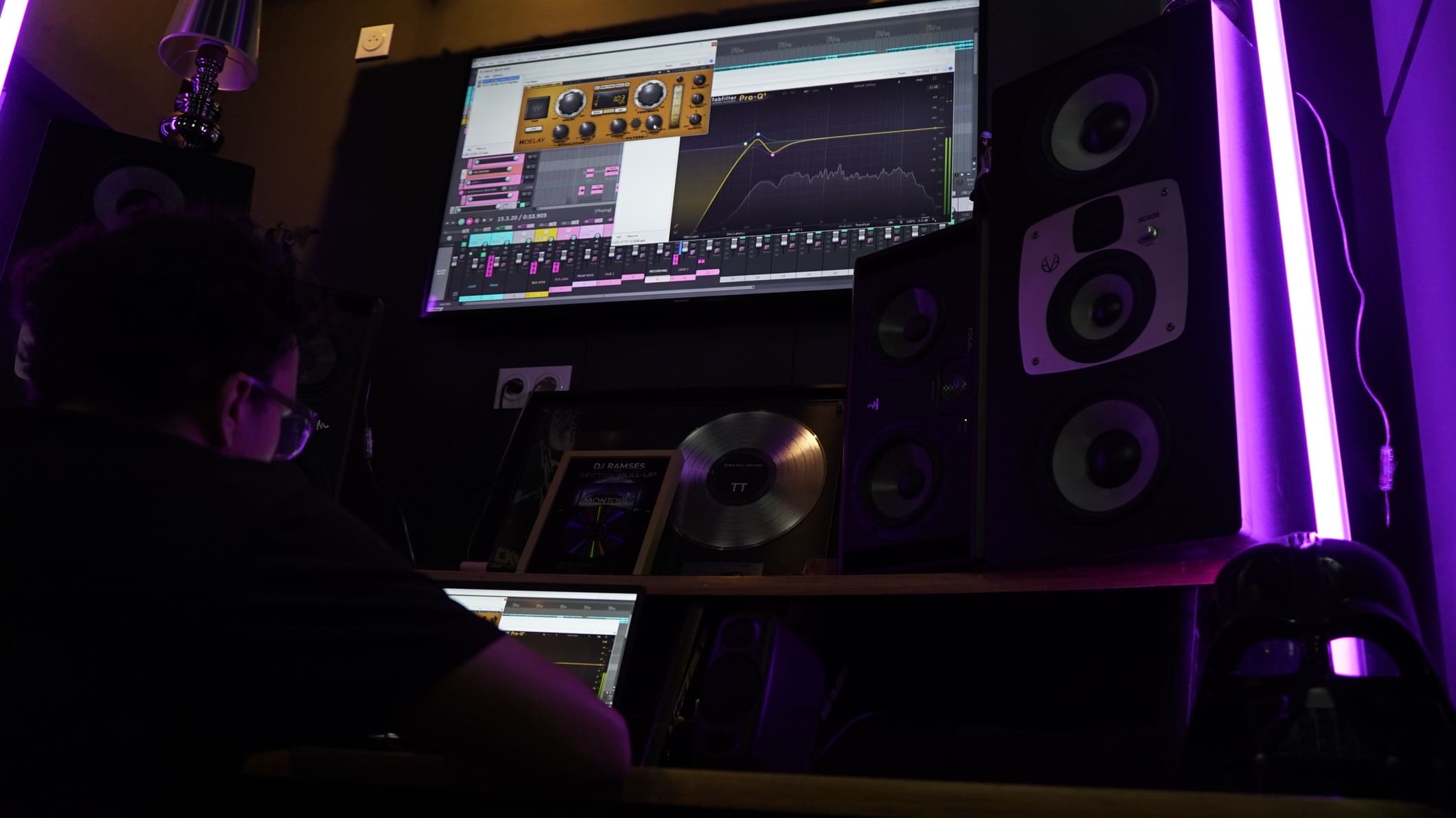 Image 16 Studio A 